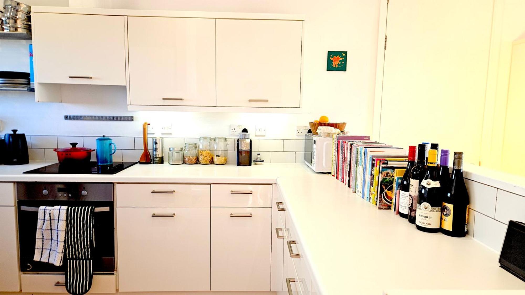 Roof Terrace, 2-bed 2-bath, Stoke Newington Appartamento